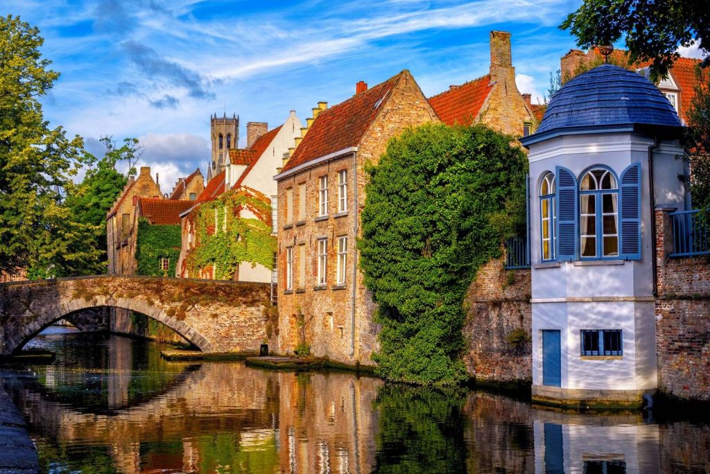 Historische bakstenen huizen Brugge